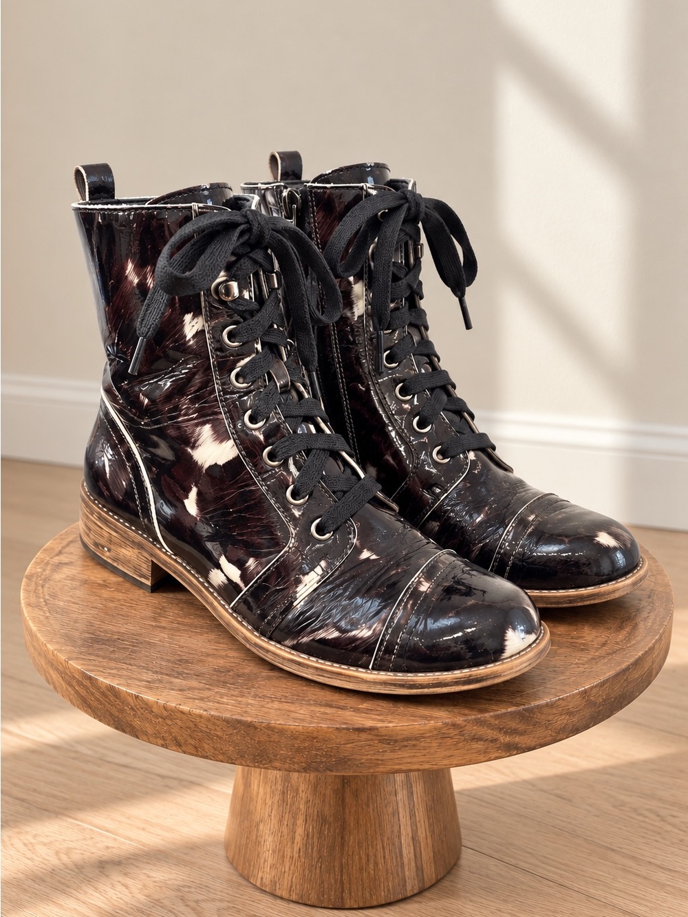 Unity in Diversity Liberty Patent Leather Combat Boots EU 38 Made in Italy Grung
